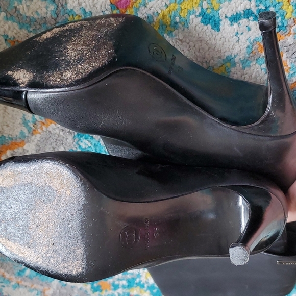 CHANEL Leather Folded Over Pointed Cap Toe Mid Calf Boots Size 36 - Picture 6 of 10